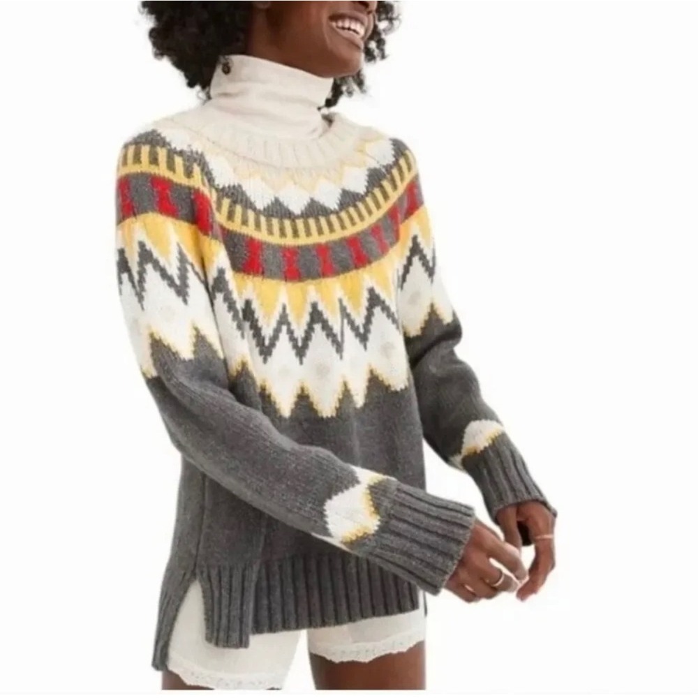 Aerie | Festive Feels Fair Isle Crewneck Sweater S Grey Yellow Red Chunky Knit
